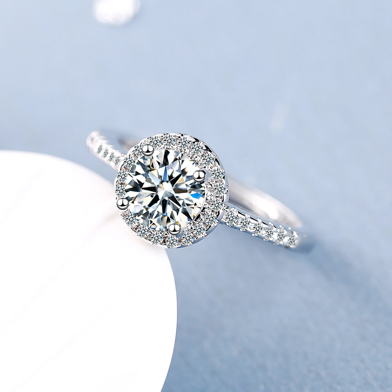 女性用スターリングシルバーとキュービックジルコニアの調節可能 - Statement Cocktail Ring のレビューと価格