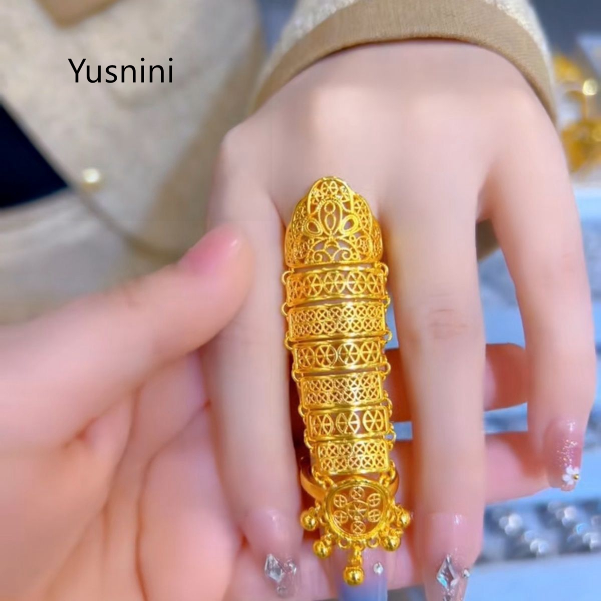 ホットセール中！新作ドバイジュエリー24K金メッキ中空エスニ - Statement Cocktail Ring のレビューと価格
