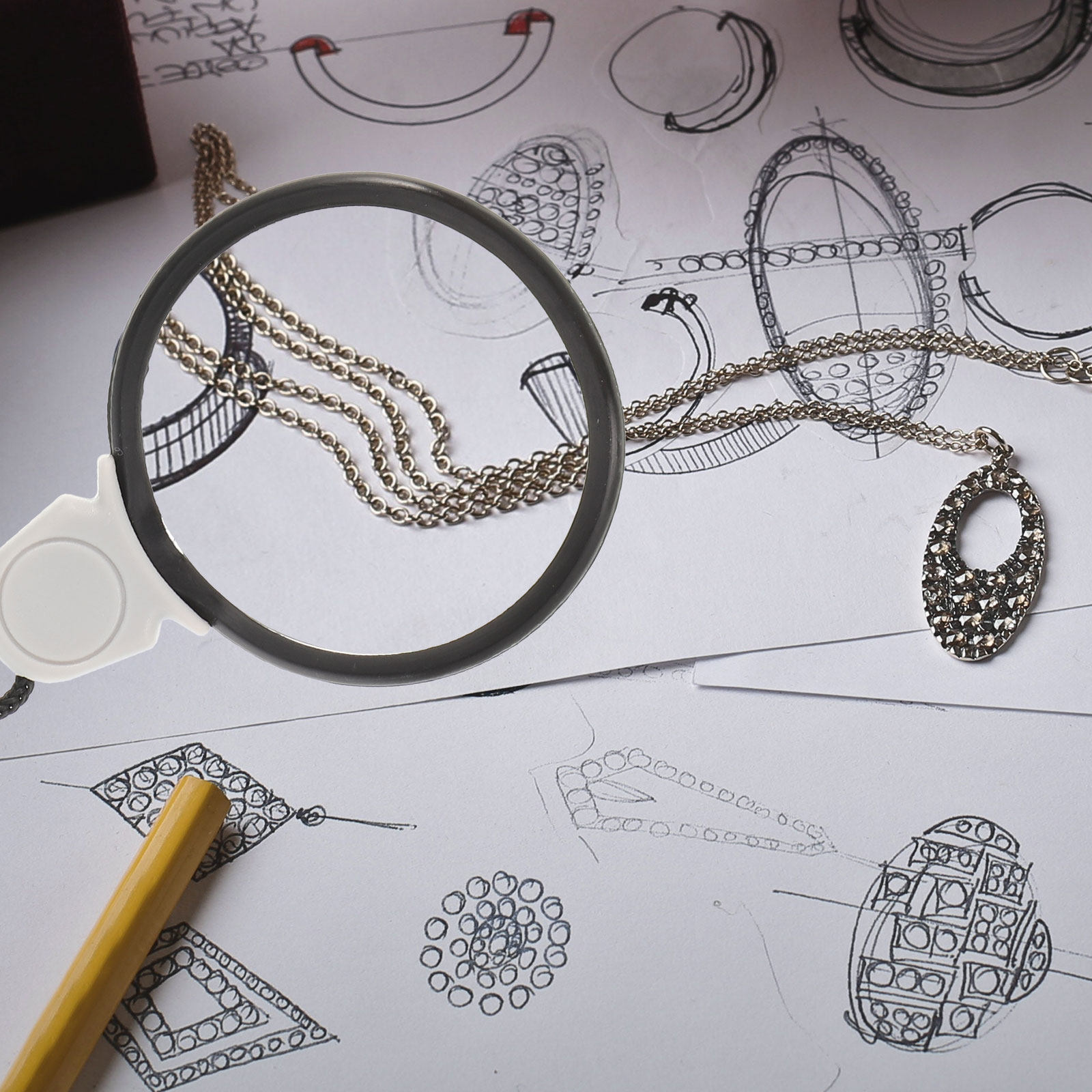 ネックレス拡大鏡 吊り下げルーペ プラスチックチェーン クリ - Jewelry Essentials Watches のレビューと価格