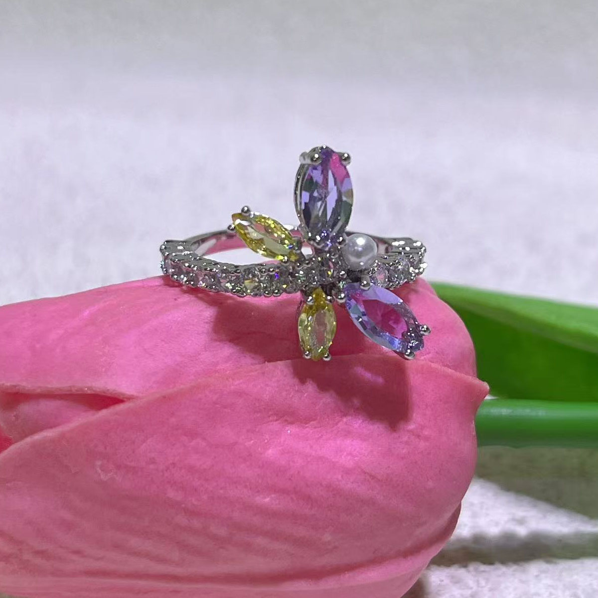 リングオリジナルカクテルパーティーリング新しいトレンド高級ク - Statement Cocktail Ring のレビューと価格