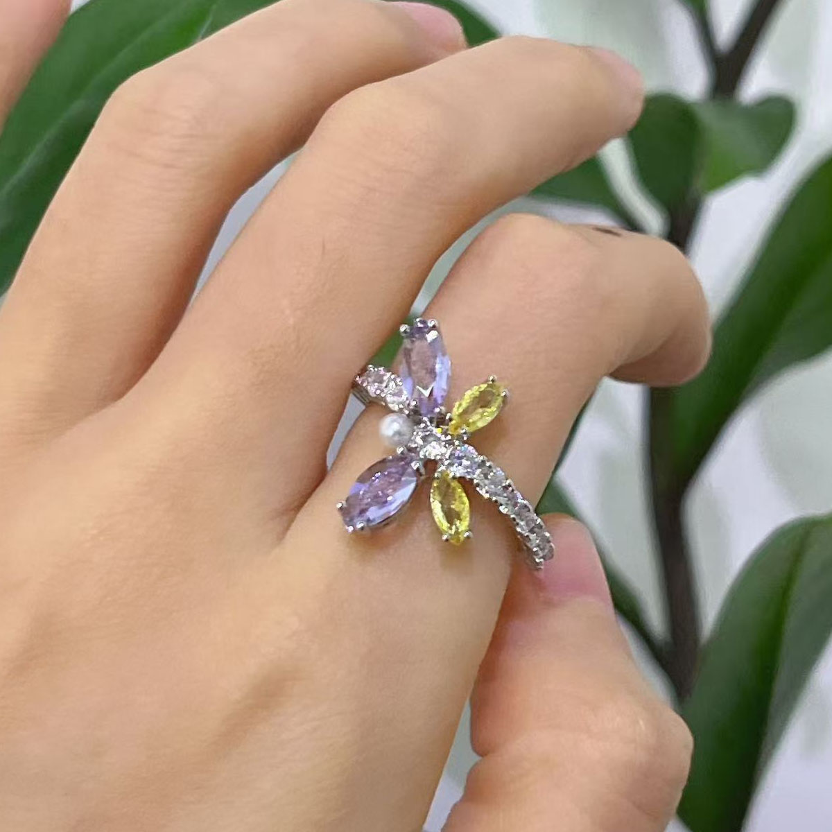 リングオリジナルカクテルパーティーリング新しいトレンド高級ク - Statement Cocktail Ring のレビューと価格