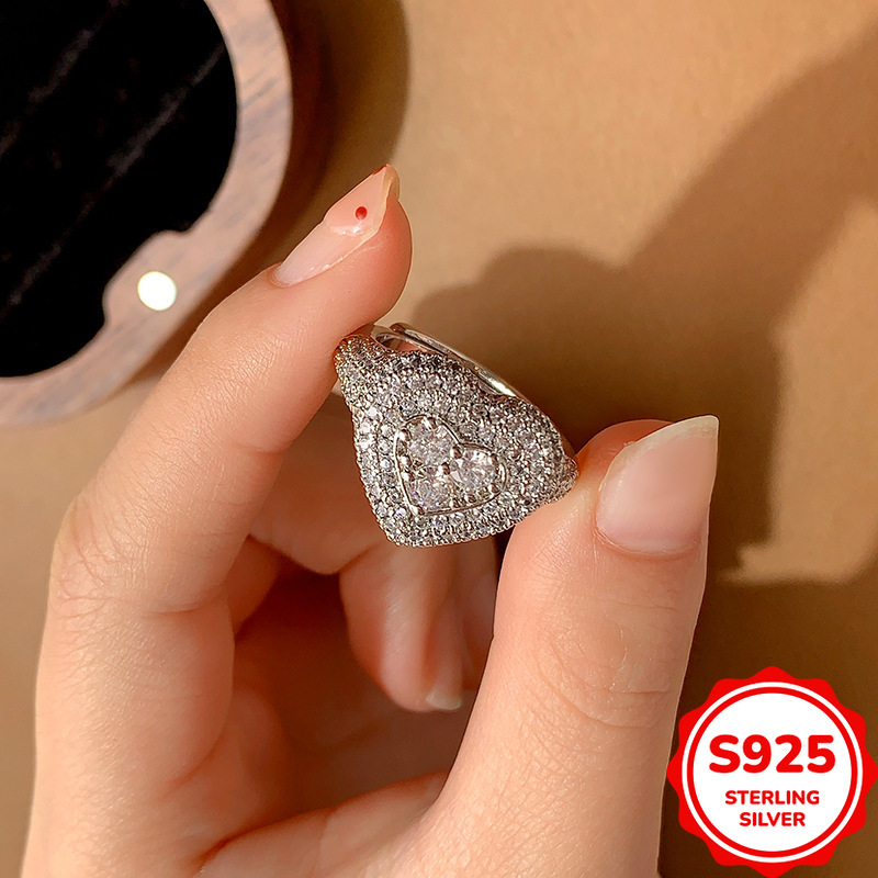 豪華で多用途な本物のS925シルバー製ハート型フルダイヤモン - Statement Cocktail Ring のレビューと価格