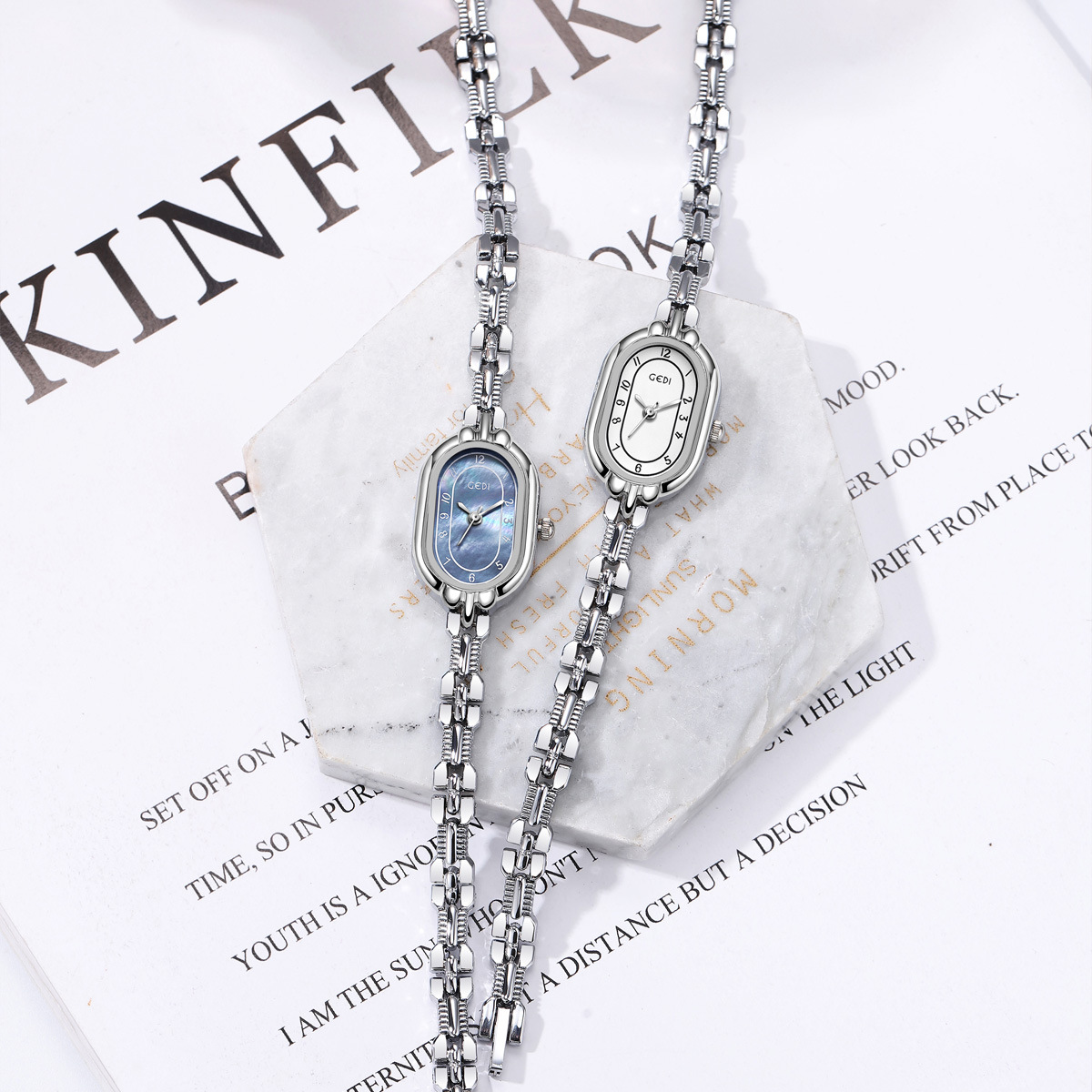 ヴィンテージブレスレットウォッチ女性レトロゴールド腕時計オー - Jewelry Watches Vintage のレビューと価格