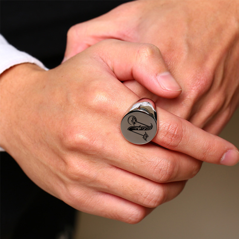 Vnox-男性用の小さなスタンプ付きのスタイリッシュなスタン - Statement Cocktail Ring のレビューと価格